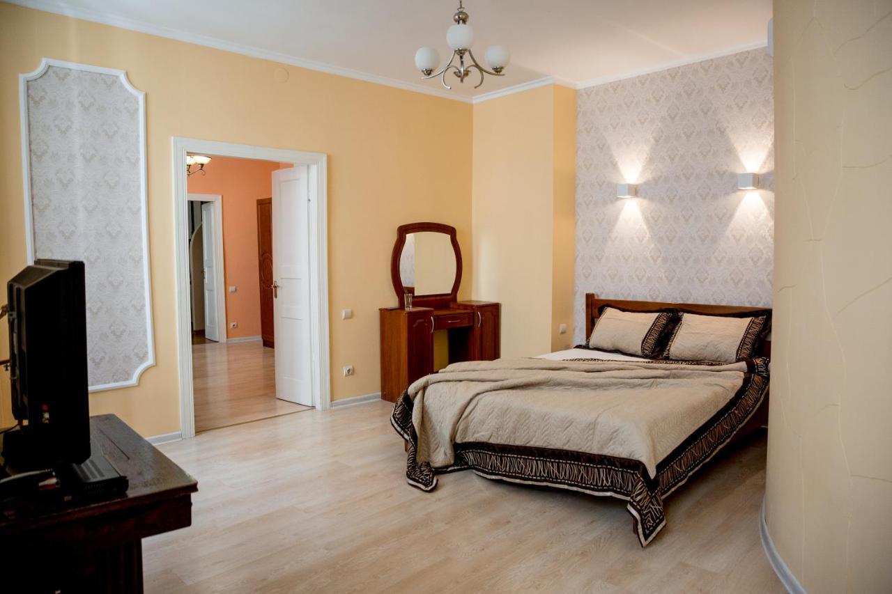 Apartment On Valova Street Lviv Kültér fotó